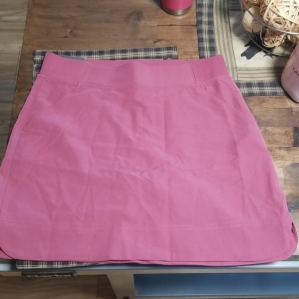Womens Size Small SKORT Mauve NWT